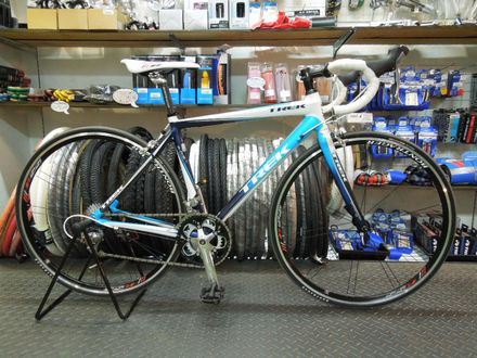 TREK 2.1c - 京都の中古自転車・新車販売 サイクルショップ エイリン