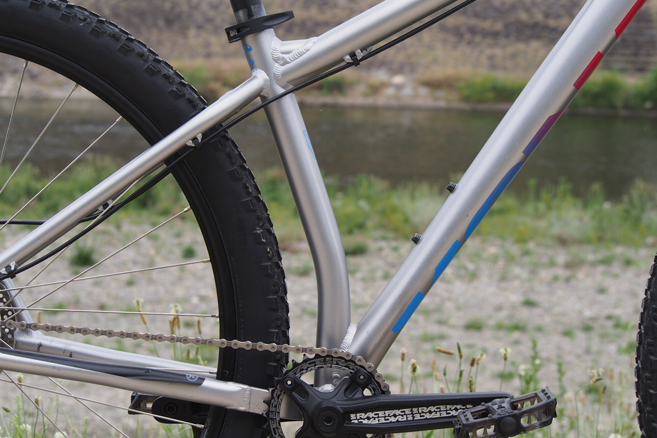 オススメ中古MTB/マウンテンバイク～2015年モデル KONA（コナ） TARO