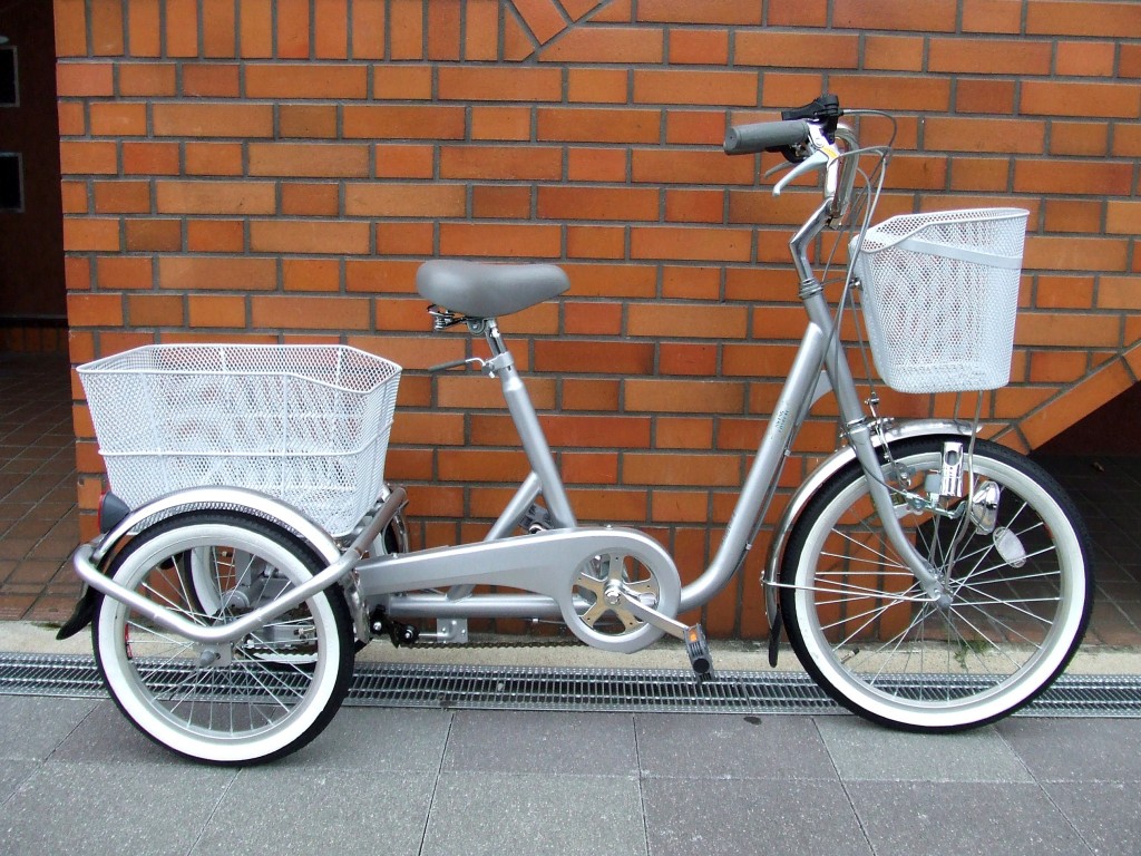 中古大人用三輪車入荷 | 京都の中古自転車・新車販売 サイクルショップ エイリン