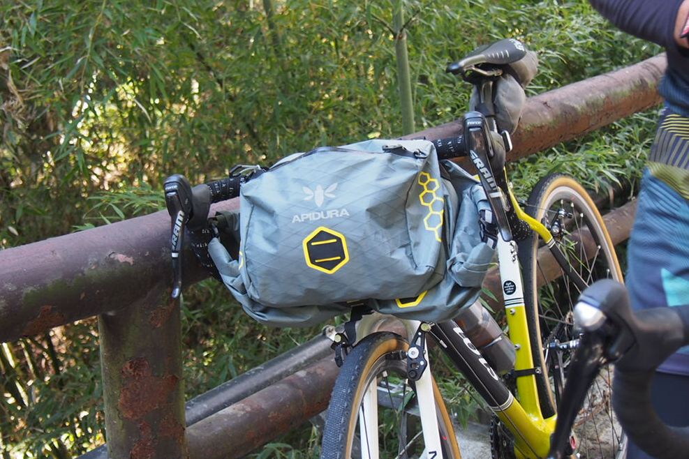 普段のサイクリングにも使いやすい～～【APIDURA/アピデューラ ハンドルバーバッグ＆アクセサリーポケット】 | 京都の中古自転車・新車販売