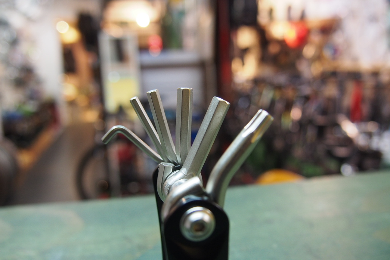 カッコ良く、使いやすいオススメ携帯工具！【LEZYNE/レザイン
