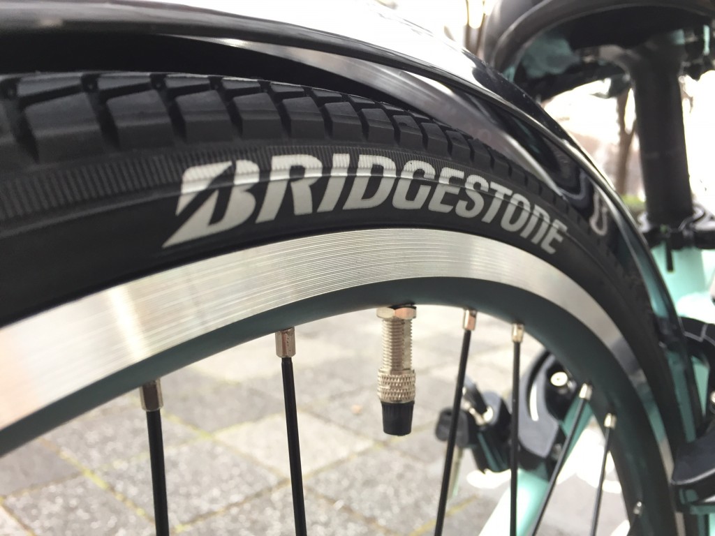 ブリジストン シュラインのような自転車