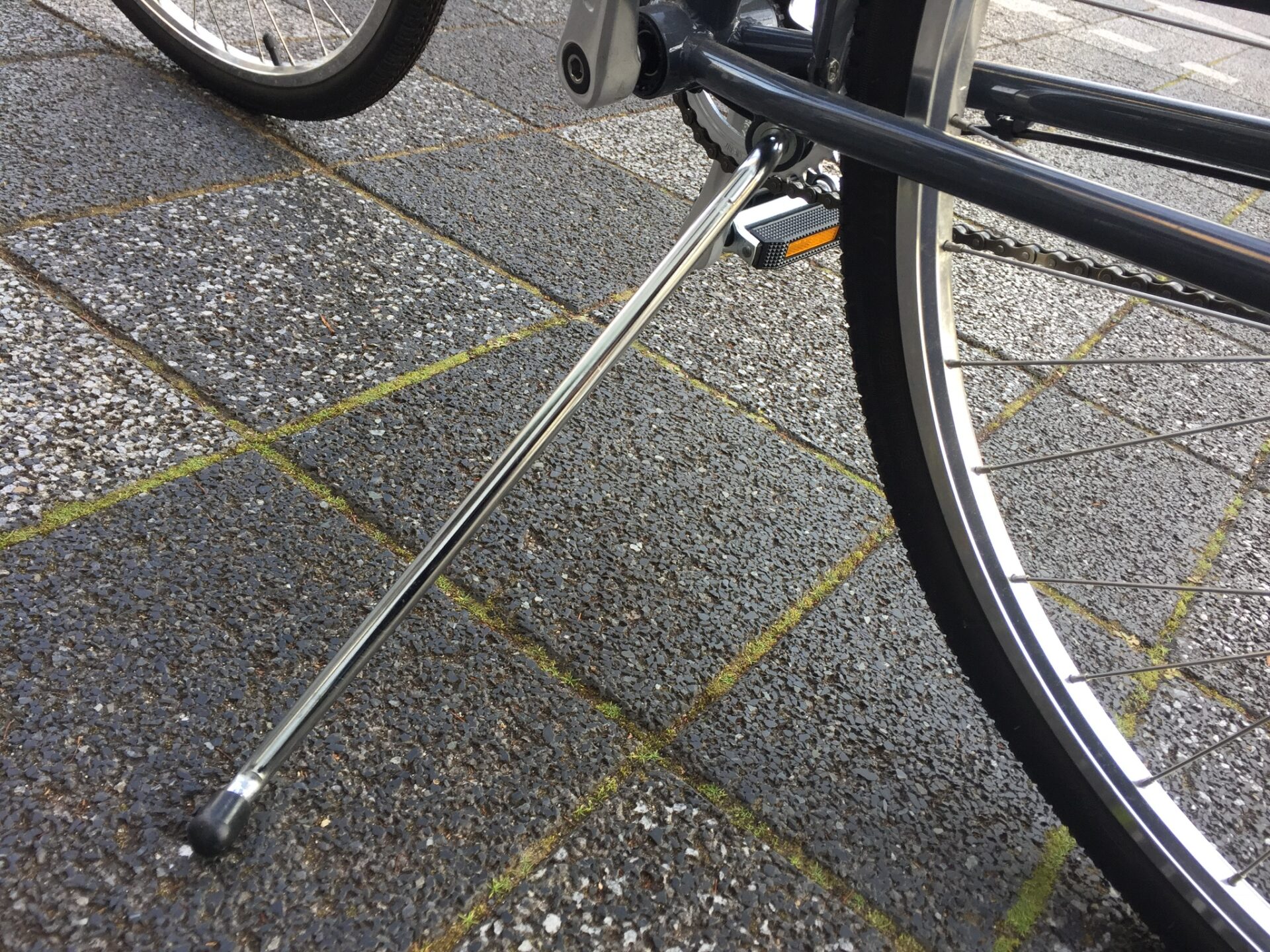 ヤマハ 自転車スタンド故障 片足