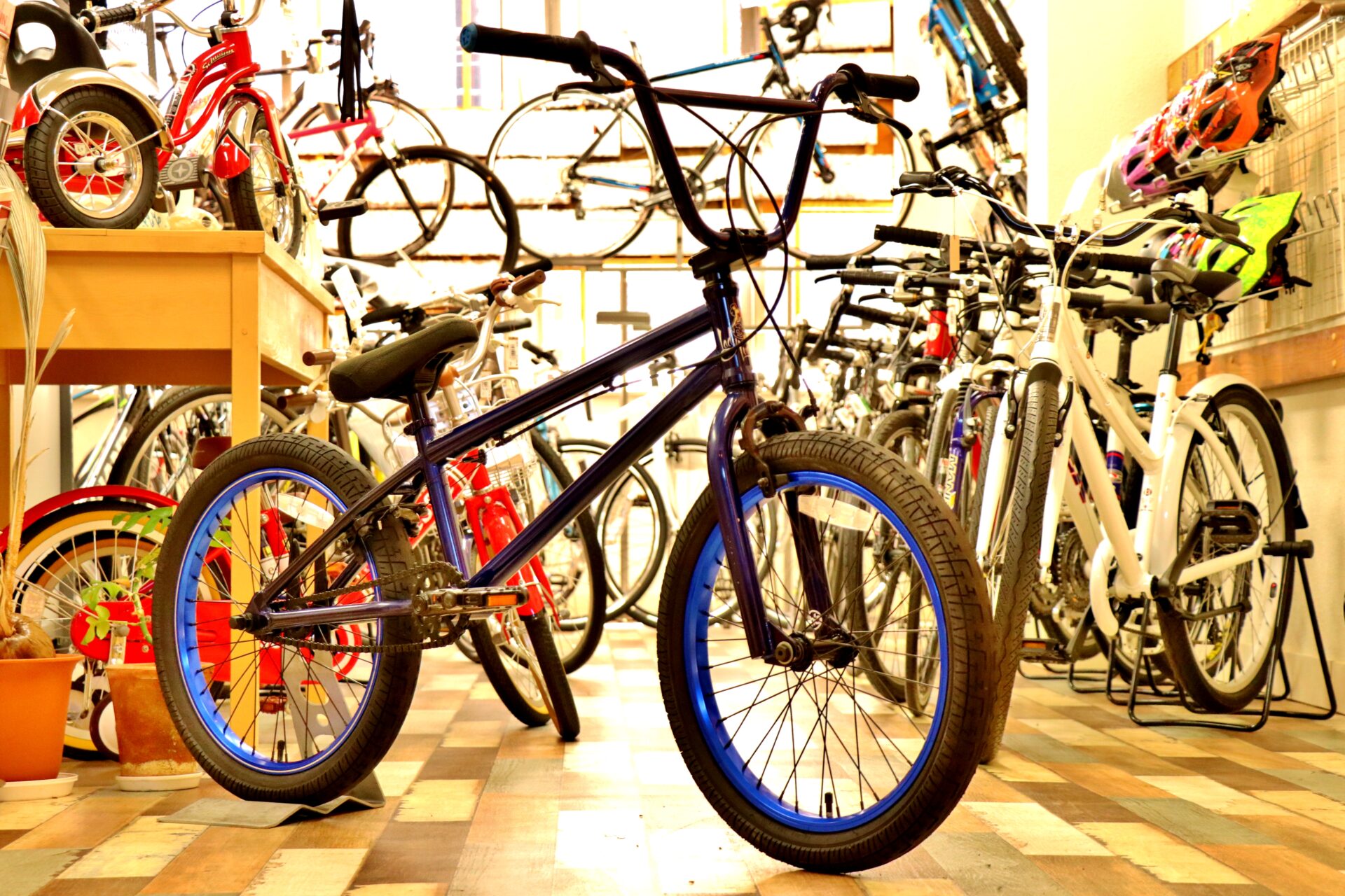 中古BMX】BMXをお探しの方には朗報！！2015年モデルHoffman Ladyluck 