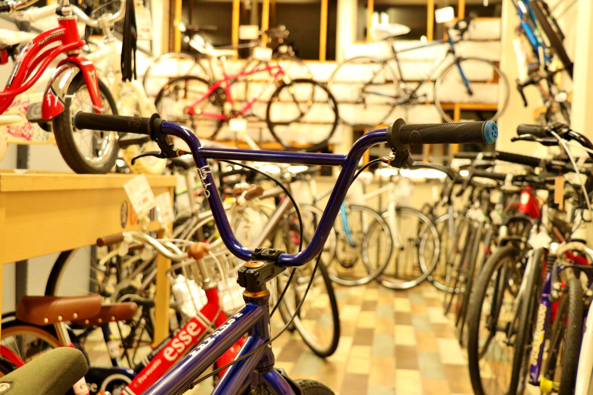 中古BMX】BMXをお探しの方には朗報！！2015年モデルHoffman Ladyluck 