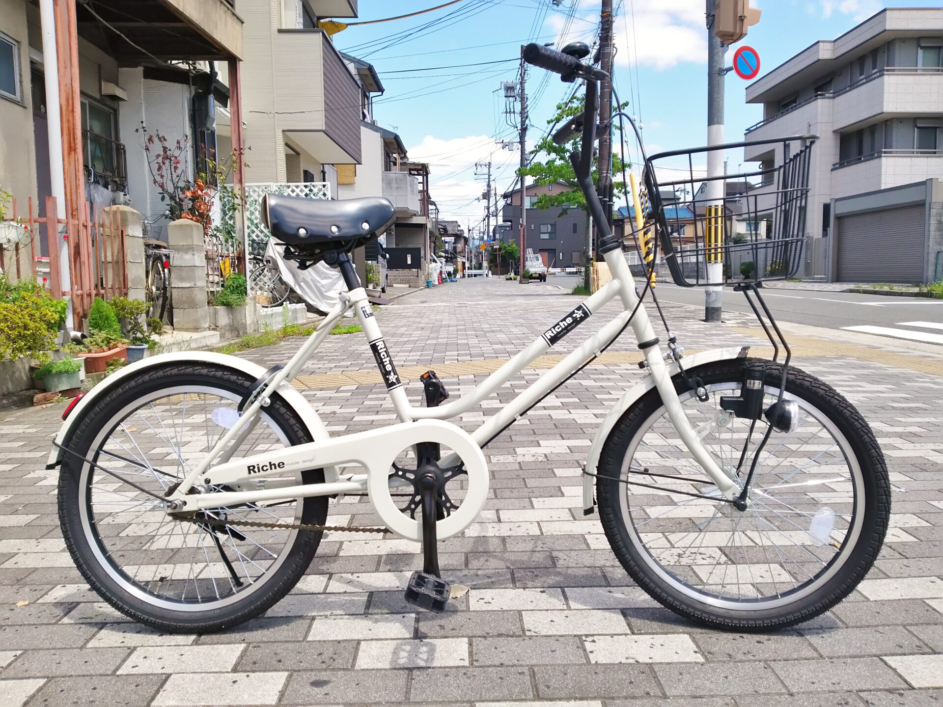 タイヤ 小さい 自転車