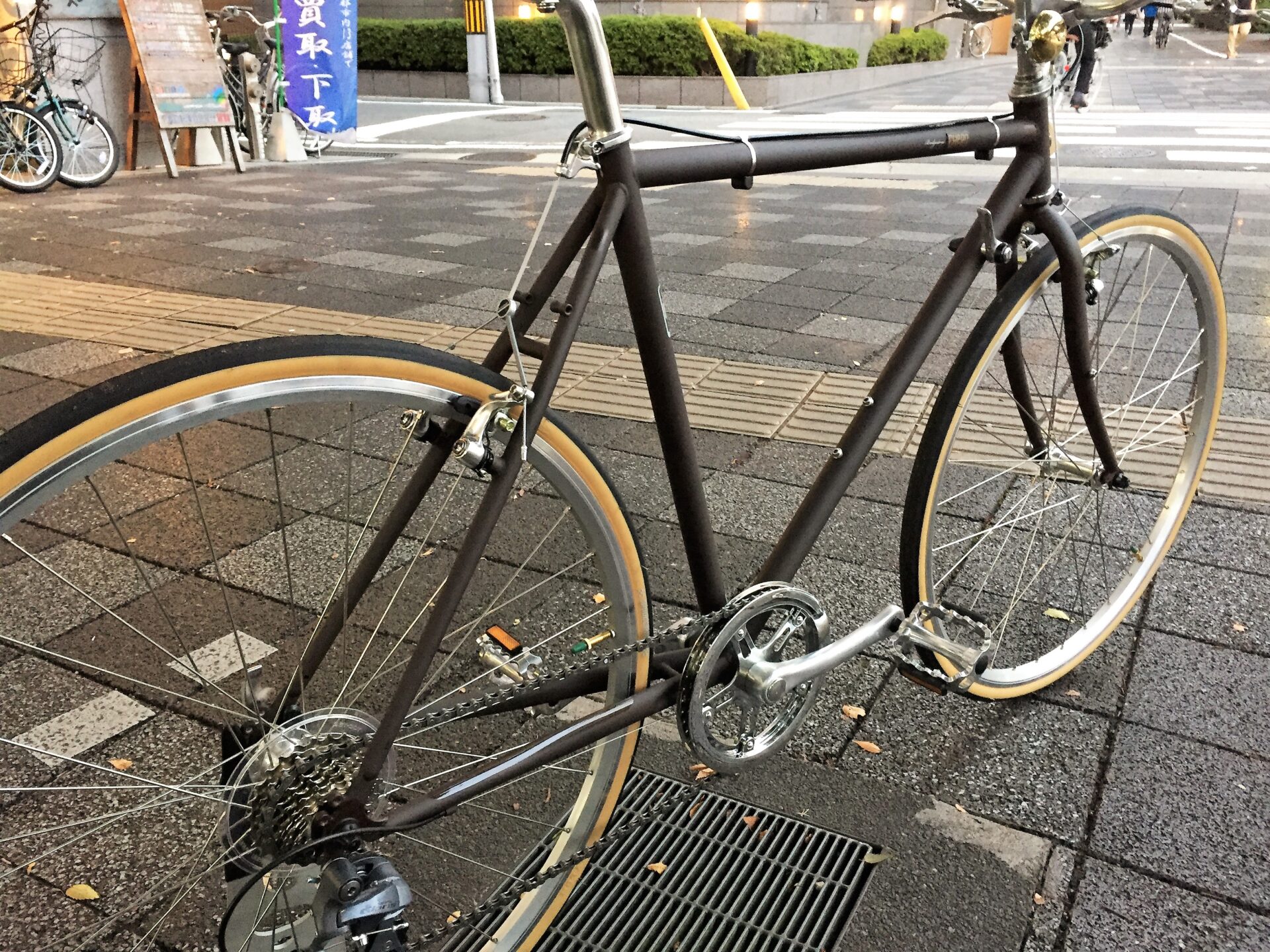 新品】ブリヂストン クエロ 700C ビターブラウン - 自転車本体