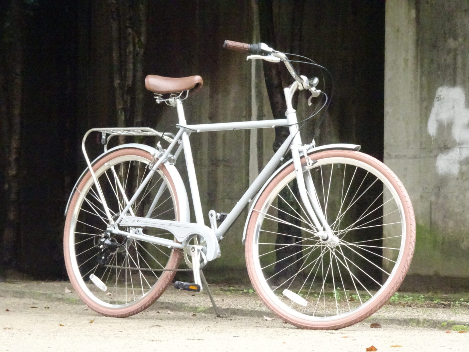 2018年モデル SCHWINN TRAVELERの中古自転車をご紹介です