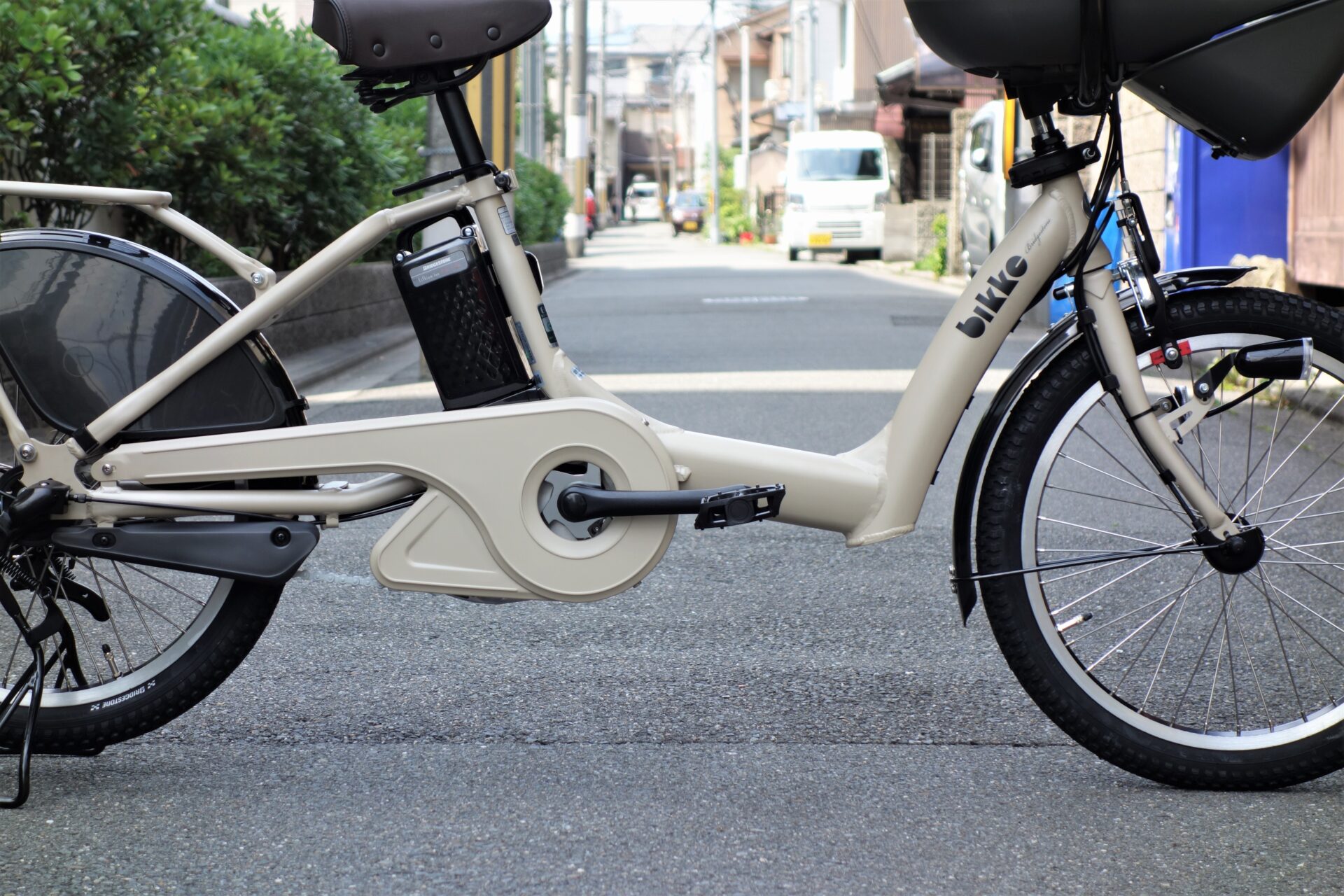 ブリヂストンの子供乗せ電動アシスト自転車がアウトレット車として入ってきました。～bikke Polar e～ 京都の中古自転車・新車販売  サイクルショップ エイリン