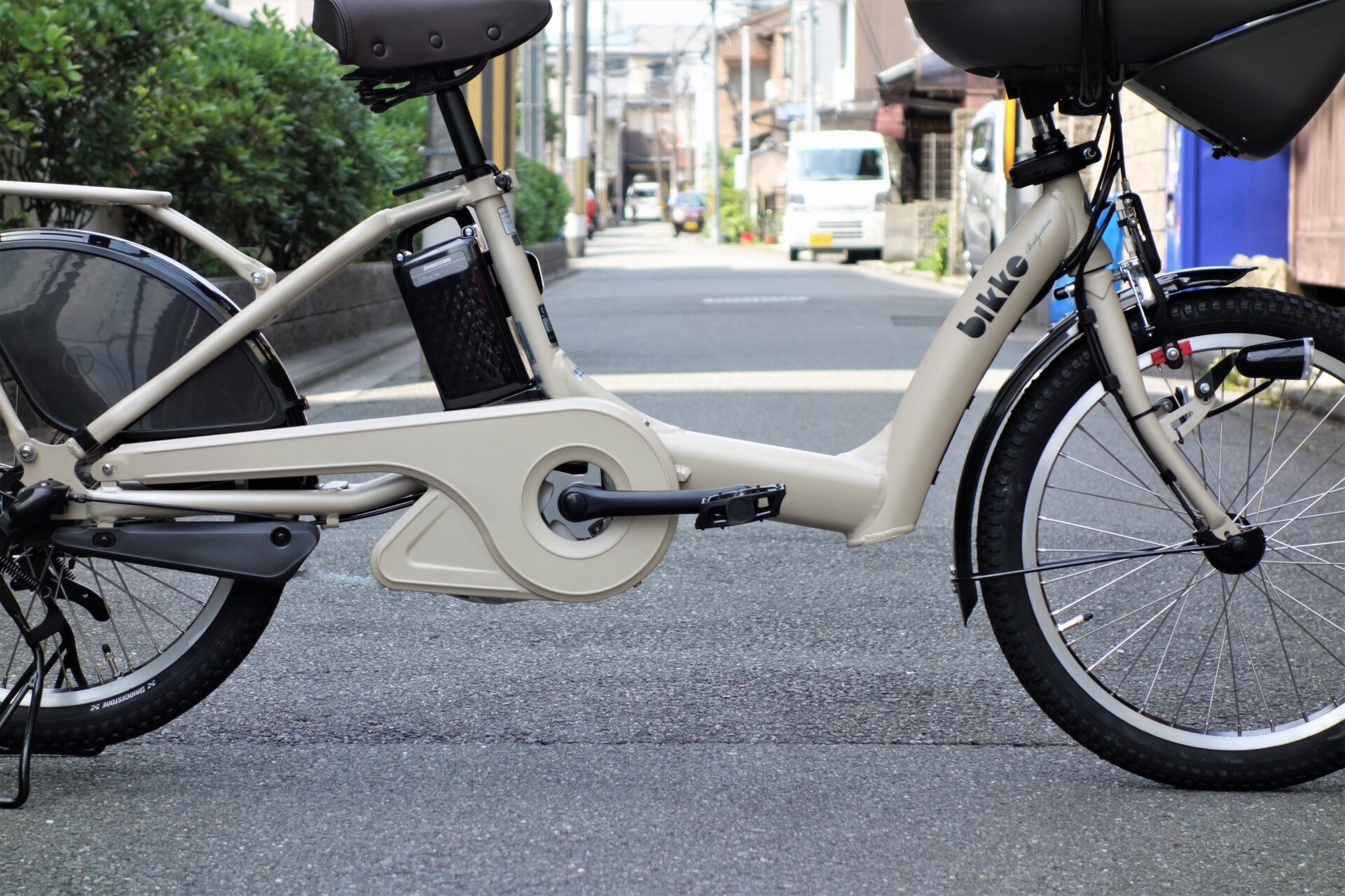 ブリヂストンの子供乗せ電動アシスト自転車がアウトレット車として入っ