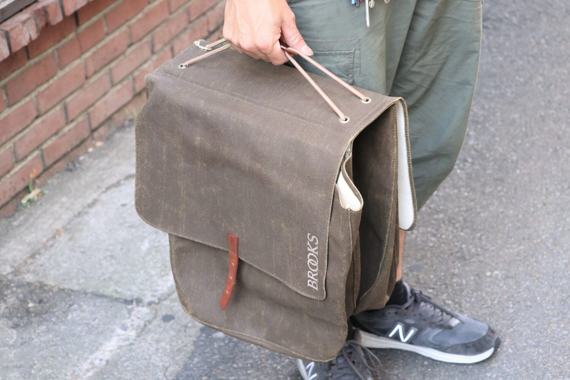 BROOKS  ブルックスBRICK LANE ROLL-UP PANNIERS