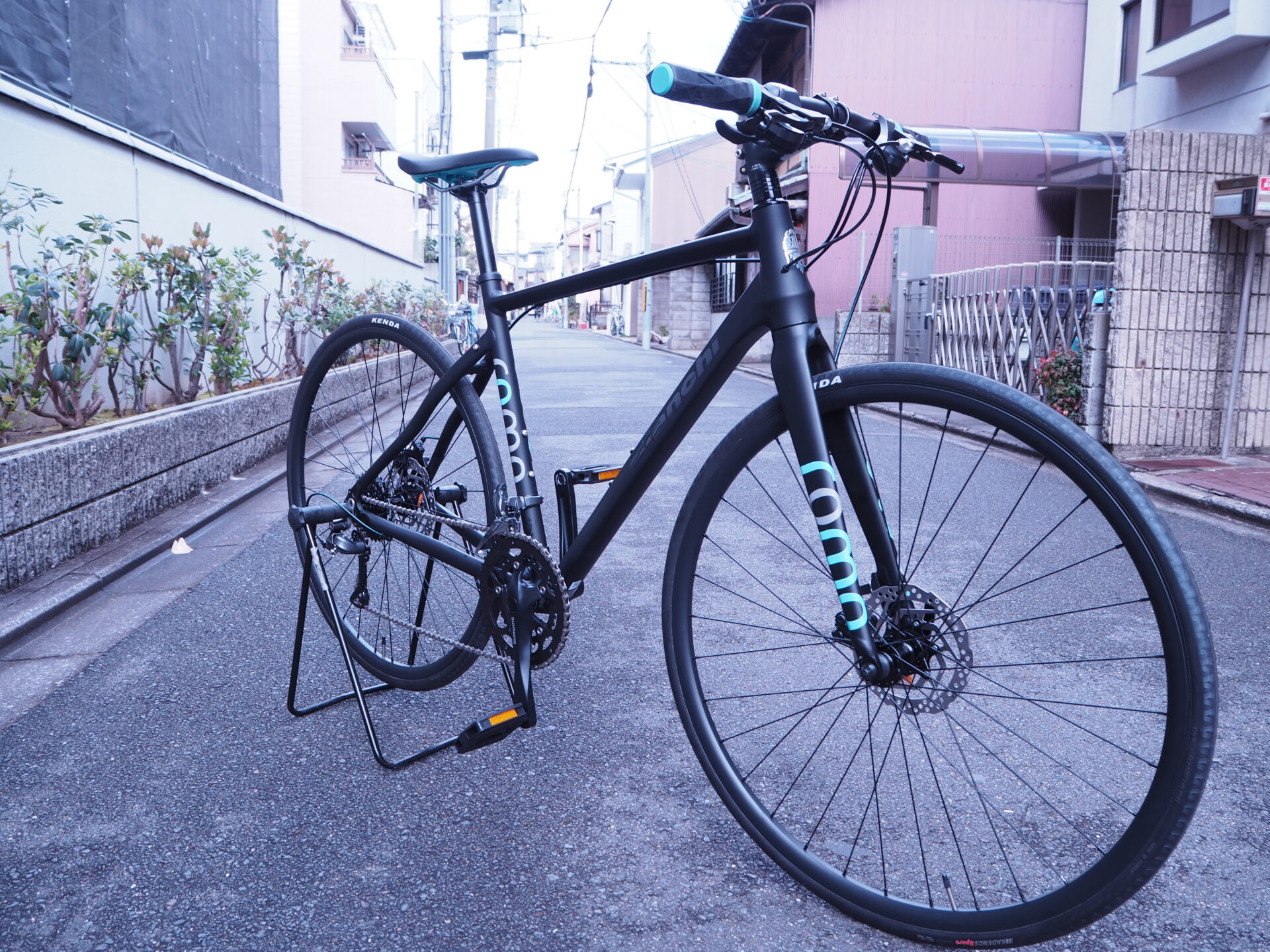 ディスクブレーキ搭載の快走クロスバイク!!2019年モデルBianchi