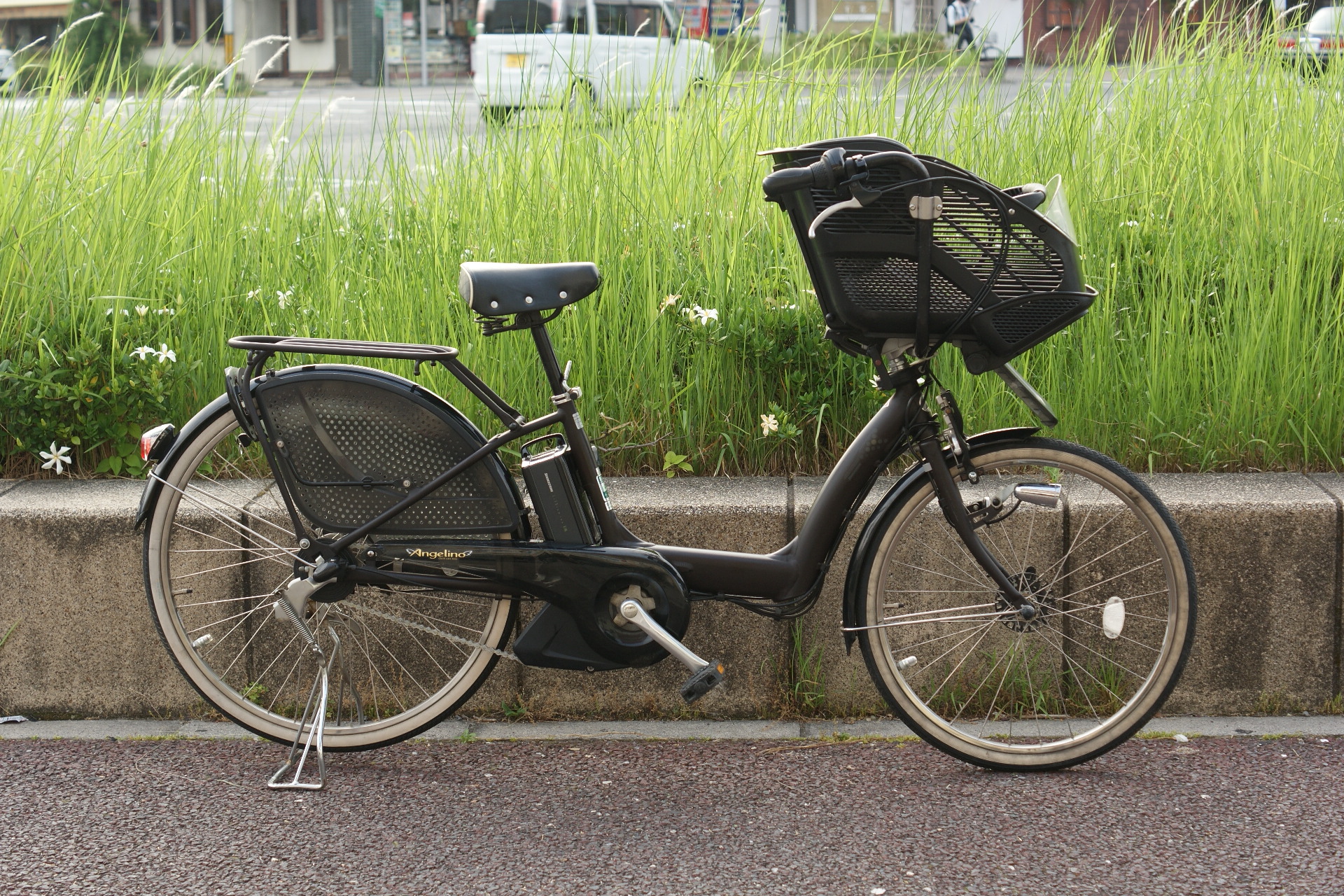 3人乗り電動アシスト自転車の王道！】BRIDGESTONE アンジェリーノ・e