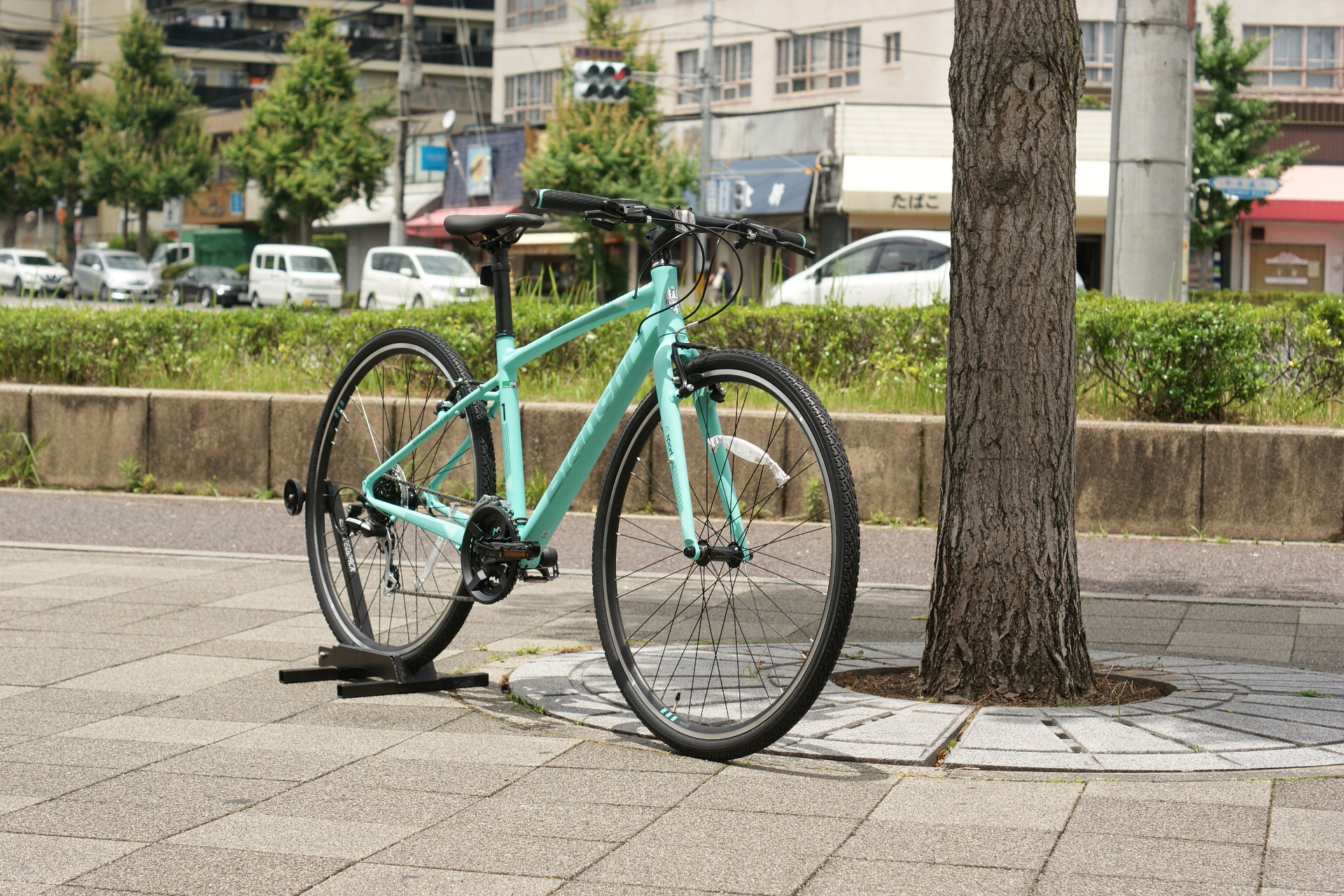 オシャレで使いやすいクロスバイク！】Bianchi C・Sport1【2020年