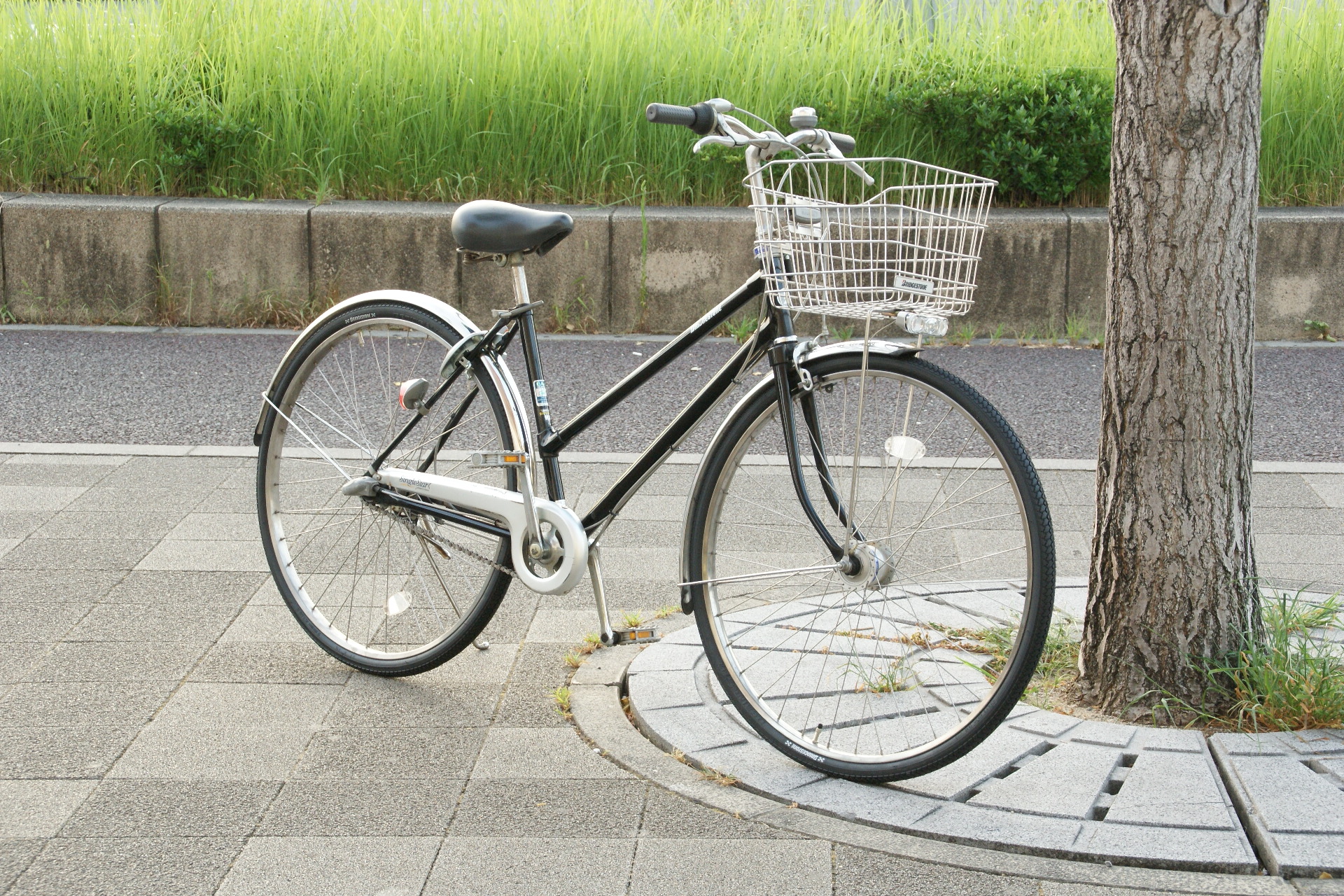 激しく乗っても大丈夫！通学用シティーサイクル】BRIDGESTONE シングル