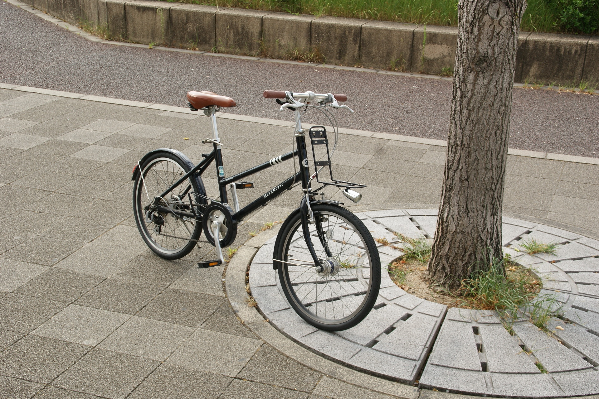 カワイイ見た目とは裏腹よく走る小径自転車】BRIDGESTONE MARKROSA