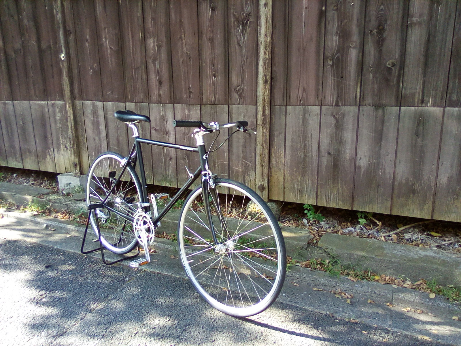 シンプルホリゾンタルフレームがカッコいい Calamita Due カスタム Used 京都の中古自転車 新車販売 サイクルショップ エイリン