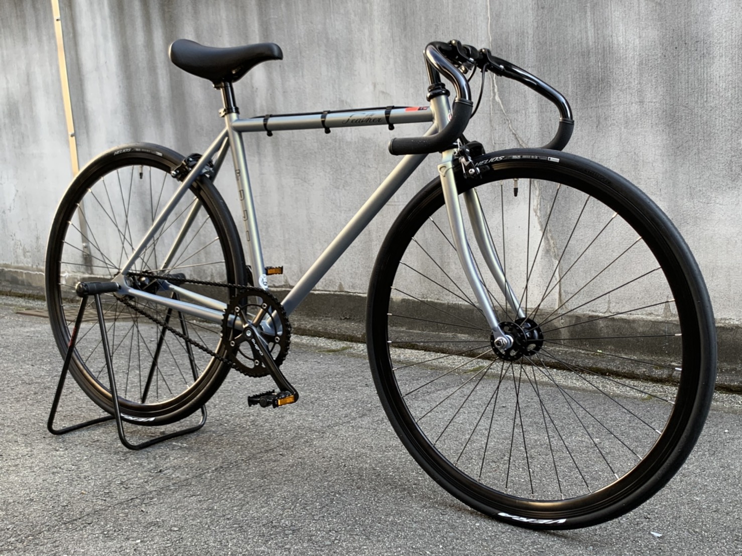 爆売り Fuji フジ 自転車 バイク ピストバイク ストリートバイク