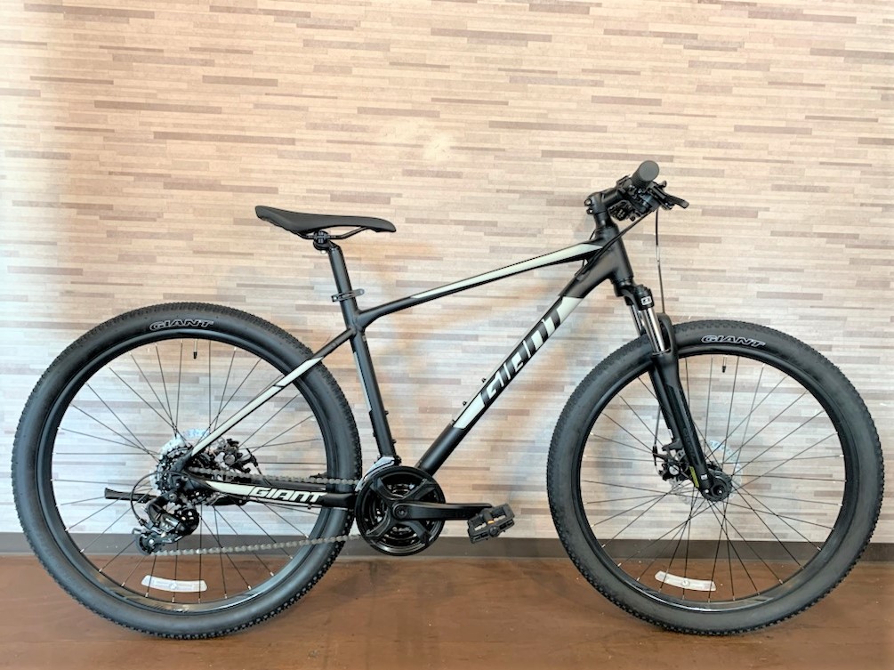 新品本物 GIANT ATX マウンテンバイク 自転車本体