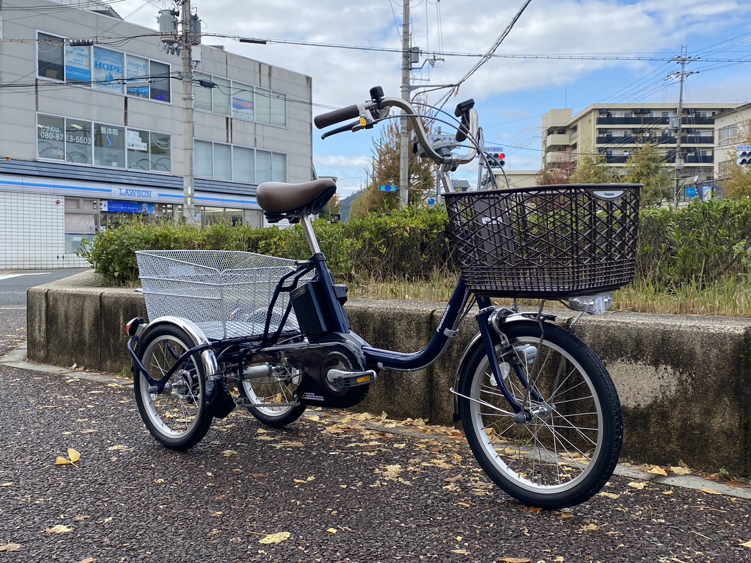 中古車/三輪 電動アシスト車 ライフが中古で入荷